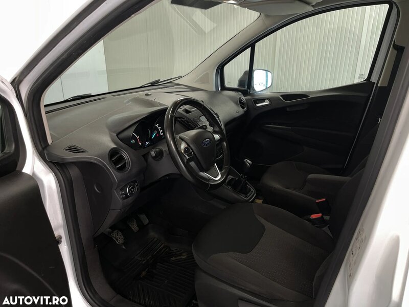 Ford Transit Courier